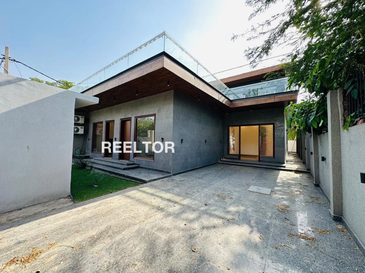 Image of Well Lit 4th Floor 7 BHK Villa in Sector 60, Sonipat