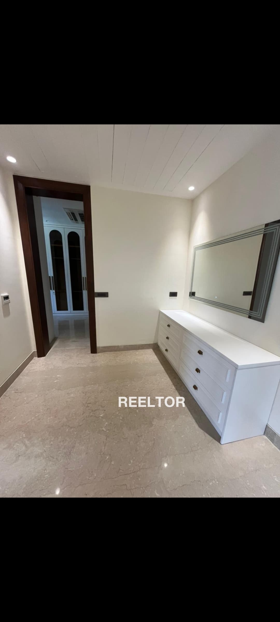 Image of 3515 sqft Carpet 8 BHK in JP Nagar 8th Phase, Bangalore