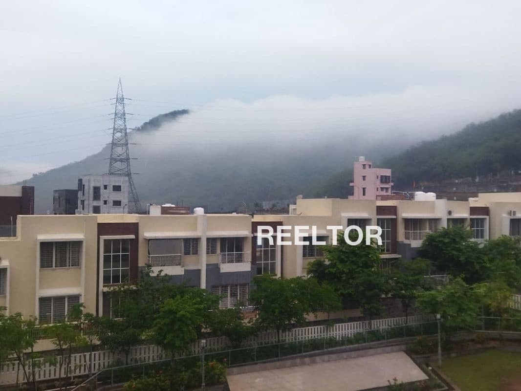 Image of 6459 sqft Carpet 8 BHK Villa in Airoli Sector 3