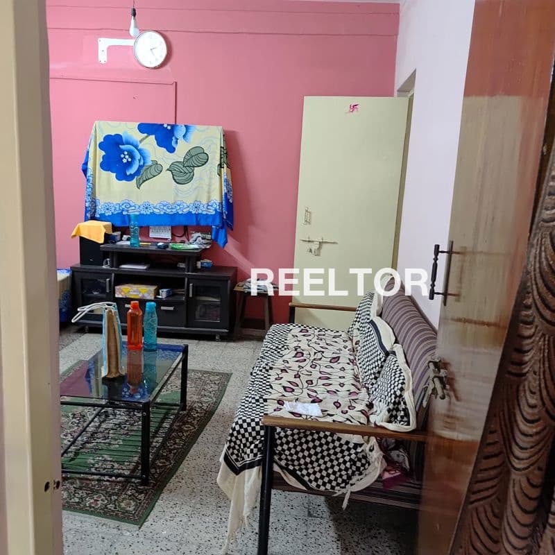Image of Large 3350 sqft 8 BHK for Sale in SHOLINGANALLUR TNHB Block 3