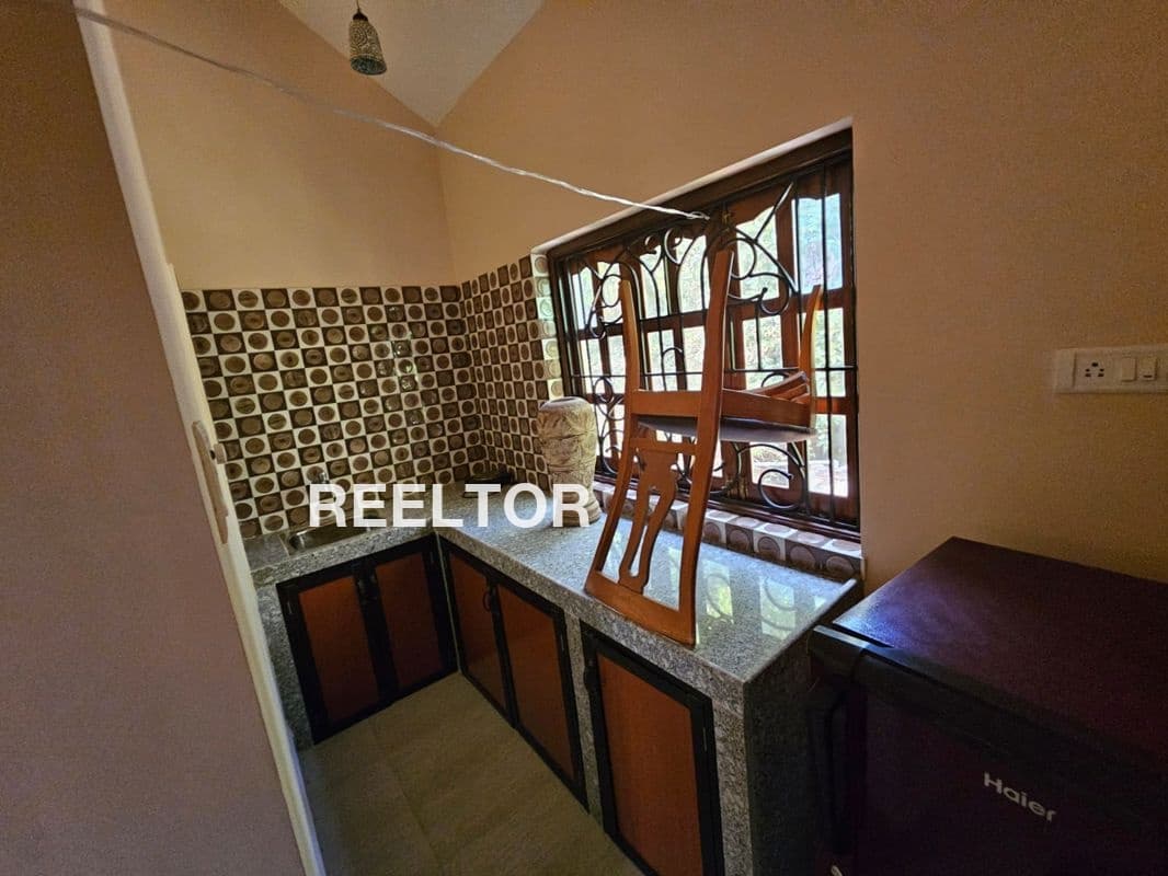 Villa For Rent In Perukkarunai Cheyyur