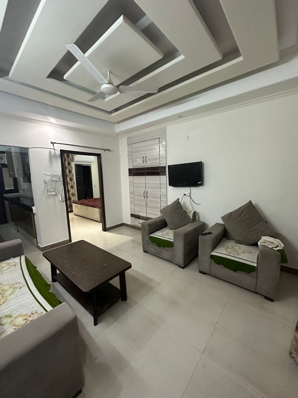 4 Bhk Flat For Rent In Mr Residency Wazirabad