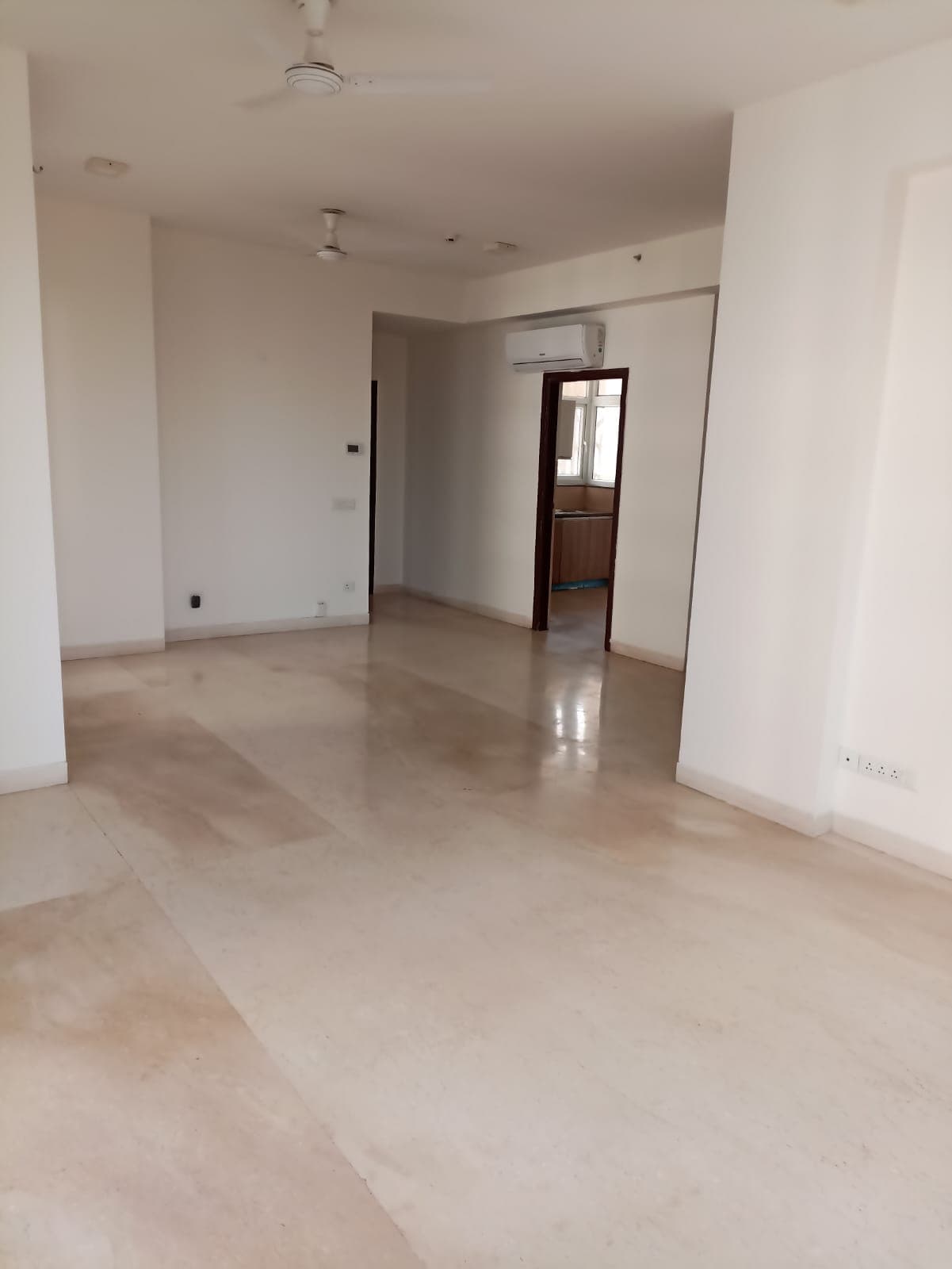 Flat For Rent In Rohini Sector 38 Delhi