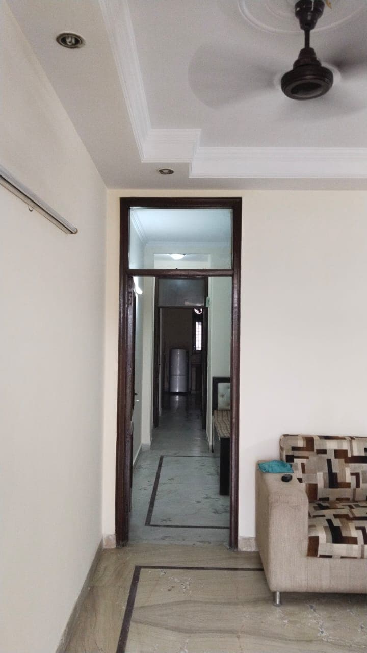 1 Bhk Properties For Rent In Sreeniketan Apartment In Vasundhara Enclave Trilokpuri