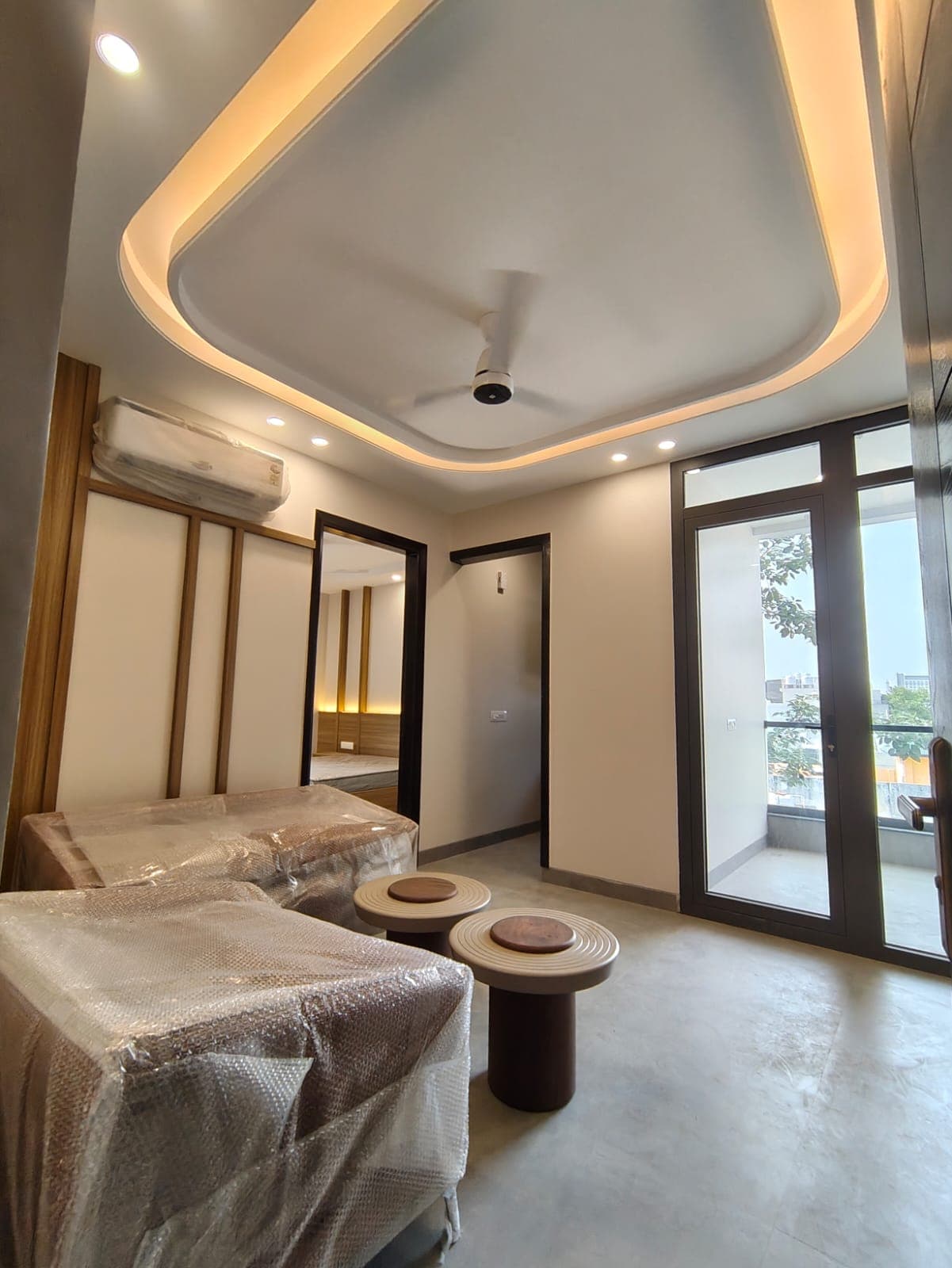1 Bhk Properties For Rent In Sreeniketan Apartment In Vasundhara Enclave Trilokpuri