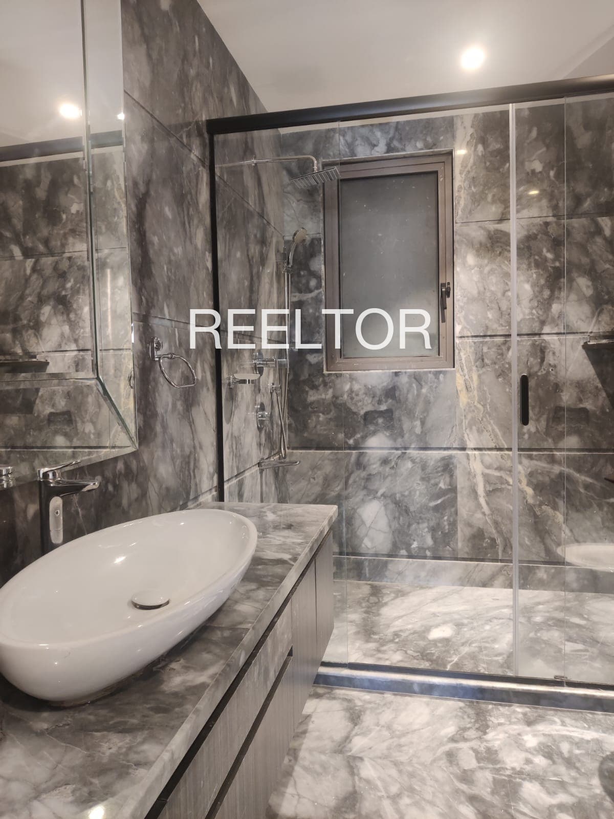 Explore 1 Bhk In Chhawla For Sale Family Quarter Chhawla