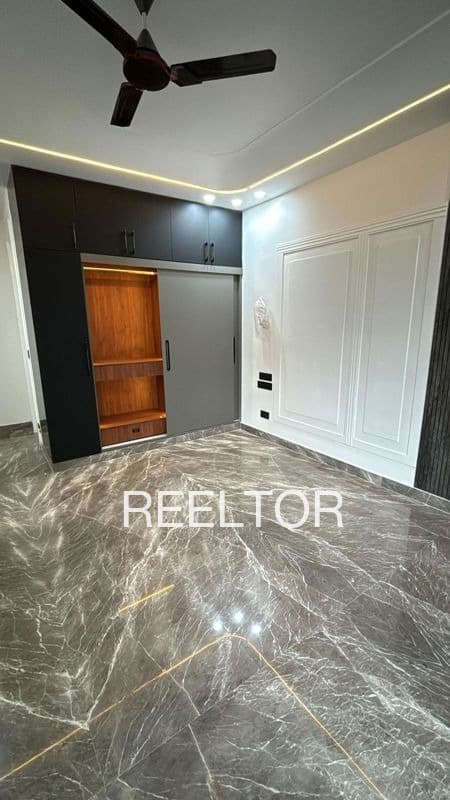 Buy 4 Bhk In Tower H Kirti Nagar