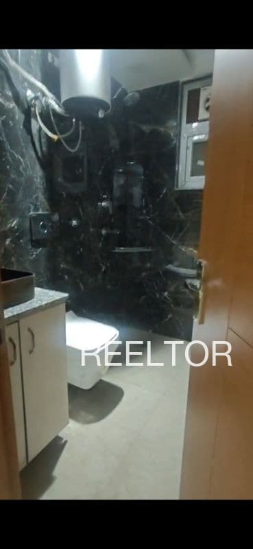 Shop For Sale In Lantar Jakhani Dhar