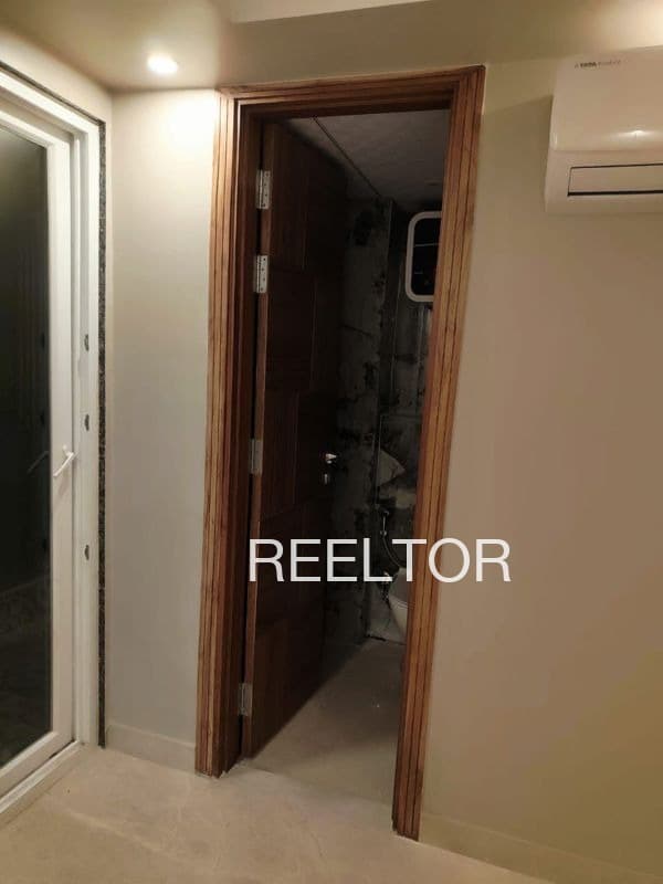 Shop For Sale In Gwarangi Kharak Tharali