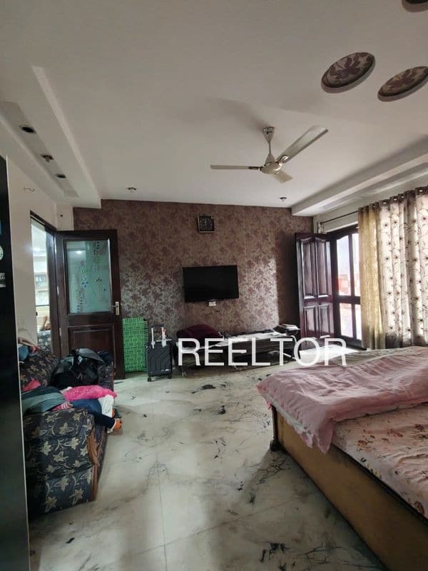 Available 2 Bhk In Garhmari New Colony Raha