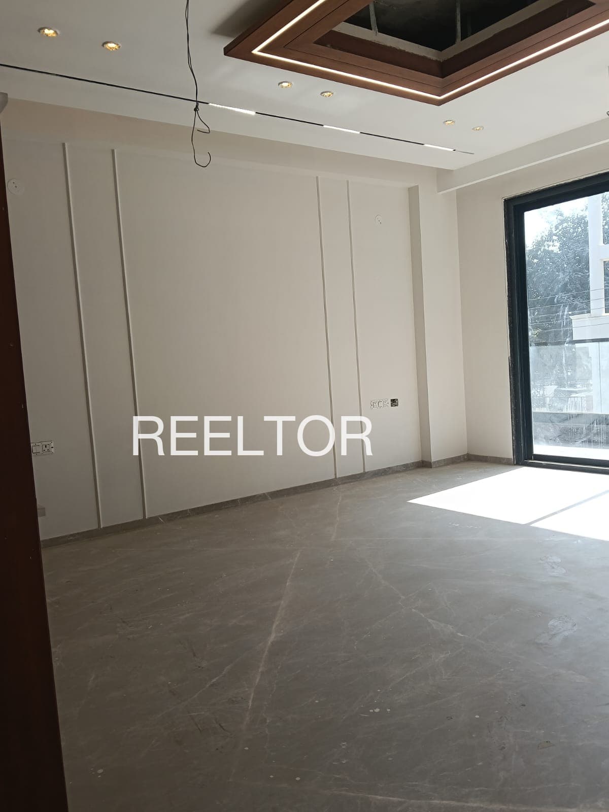 Shop For Sale In Kahara Thathri