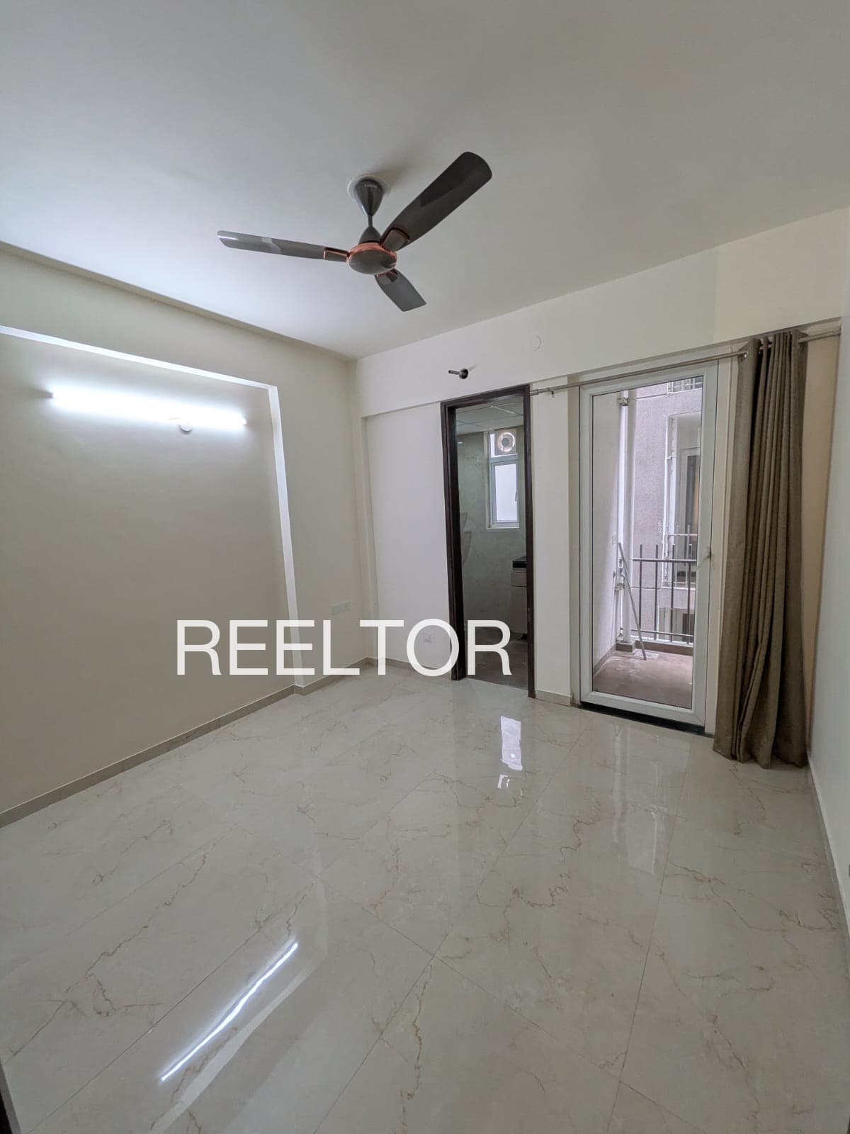 Shop For Rent In Khatka Bayana