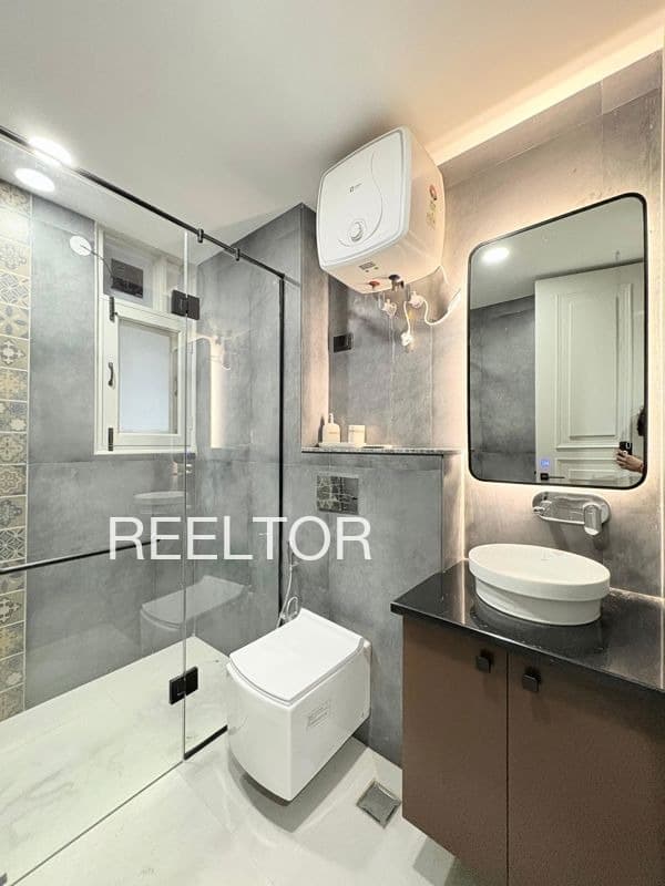 1 Bhk For Sale In Yahiyaganj Lucknow