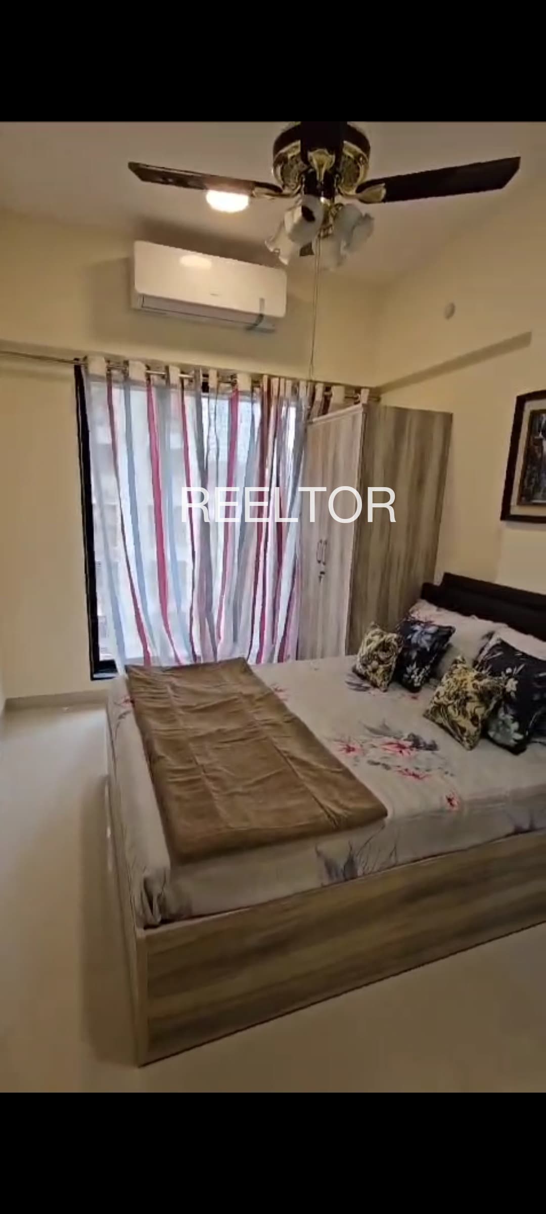 Buy 4 Bhk In Tower H Kirti Nagar