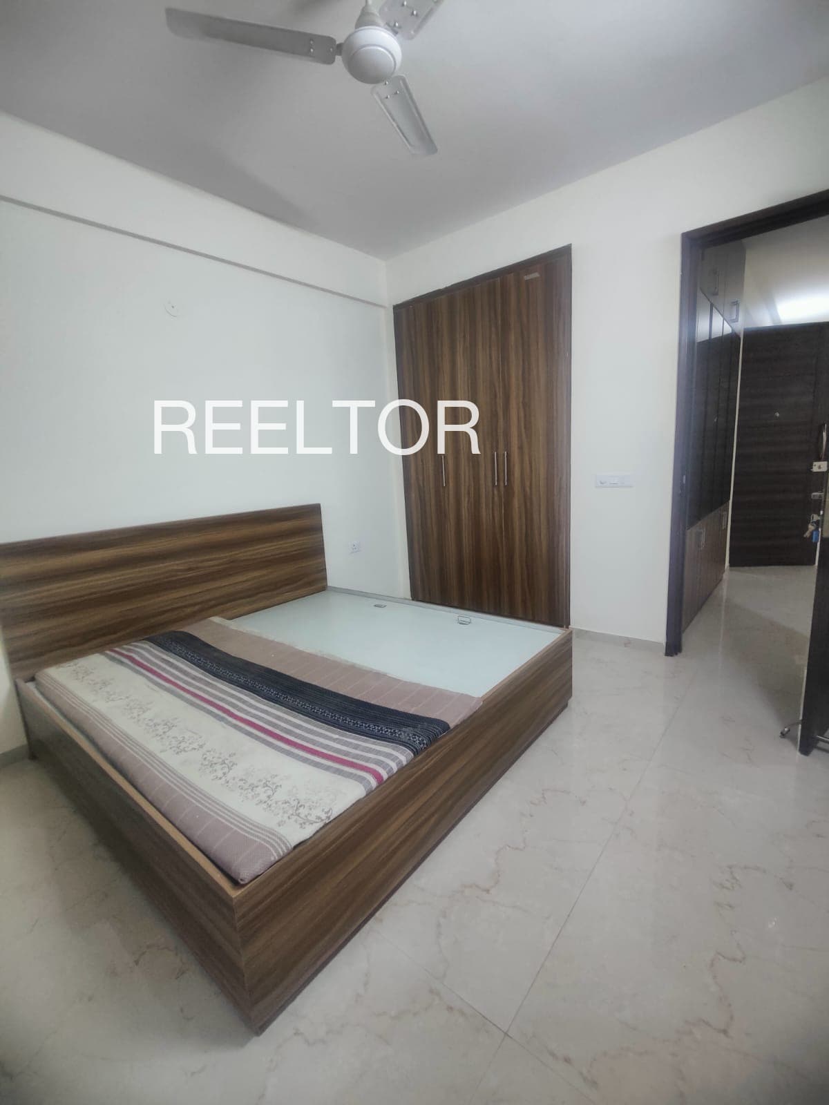 Builder Floor For Rent In Rajpipla