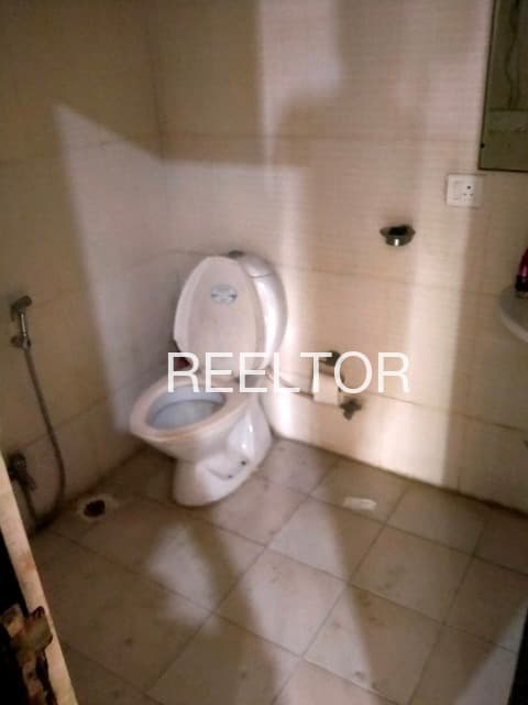 Buy 4 Bhk In Tower H Kirti Nagar