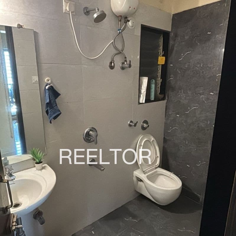 Shop For Rent In Mahbori Sindewahi