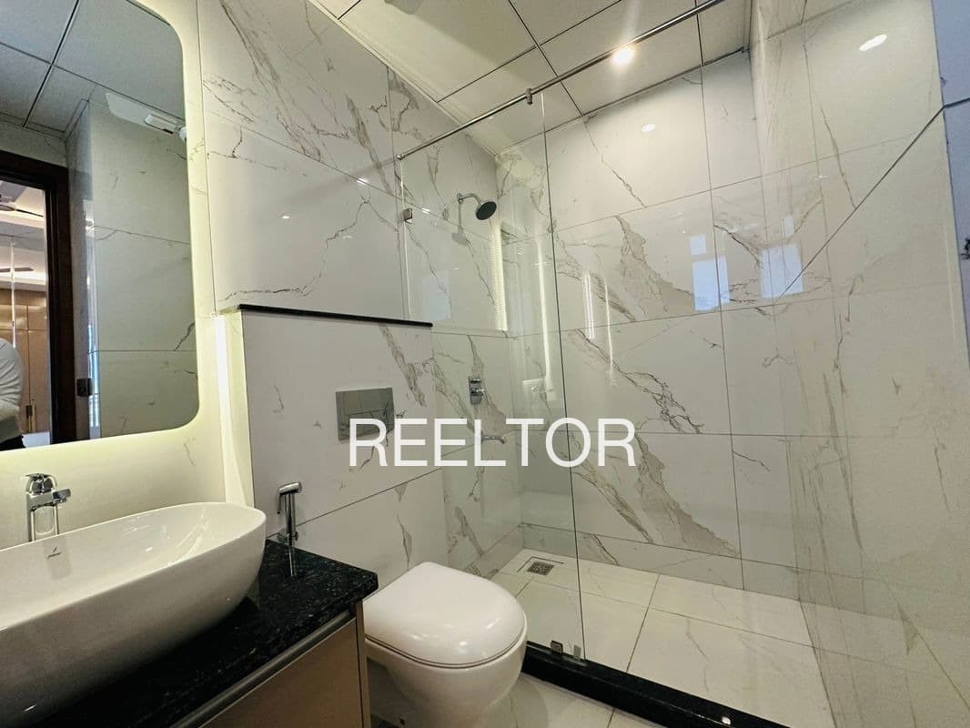 Find 4 Bhk In Shagaran Residency For Rent Ban Talab