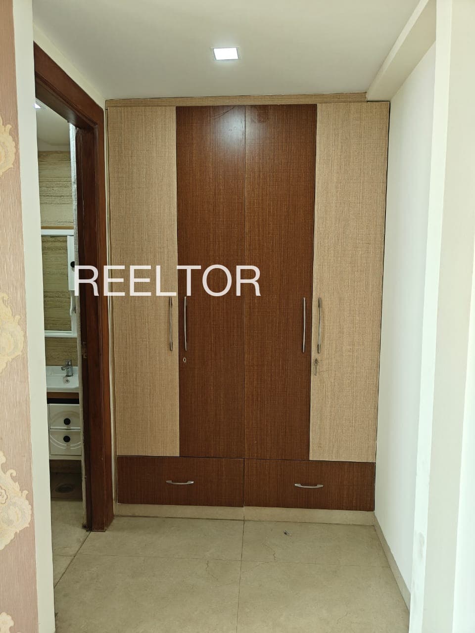 Find 4 Bhk In Bhajanpura For Rent Seelam Pur