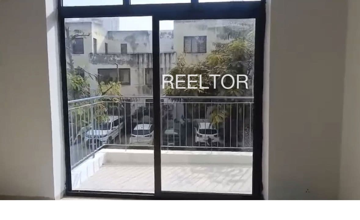 Available 2 Bhk In Garhmari New Colony Raha