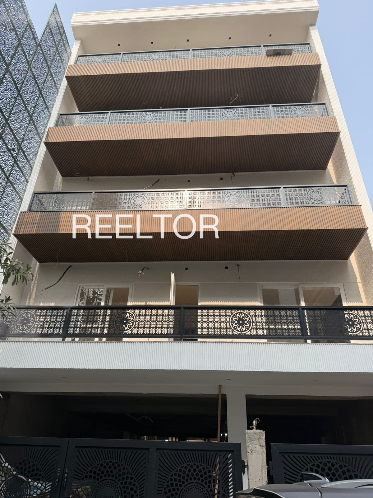 Available 4 Bhk In Rajibnagar Nuapada