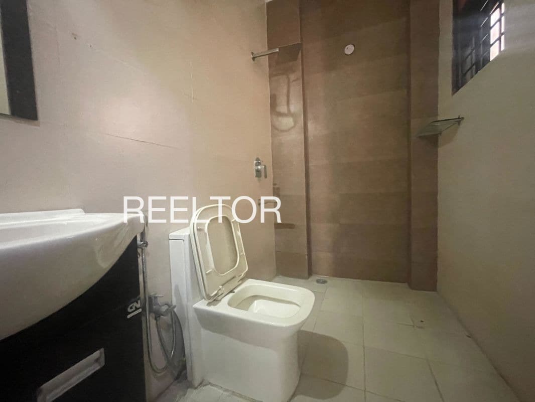 Independent House For Sale In Pozhichalur