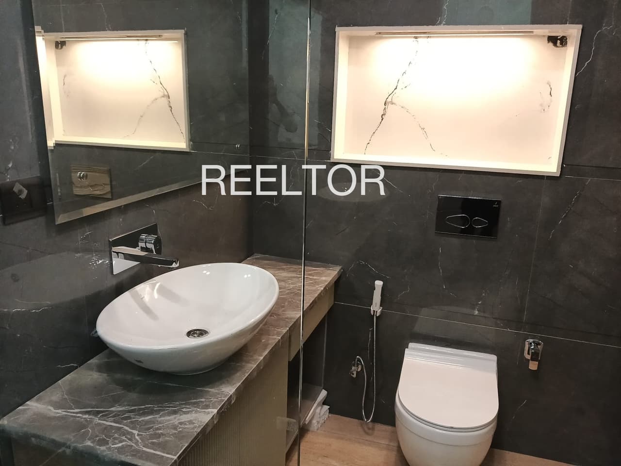 2 Bhk House For Rent In Viram Khand 5 Lucknow