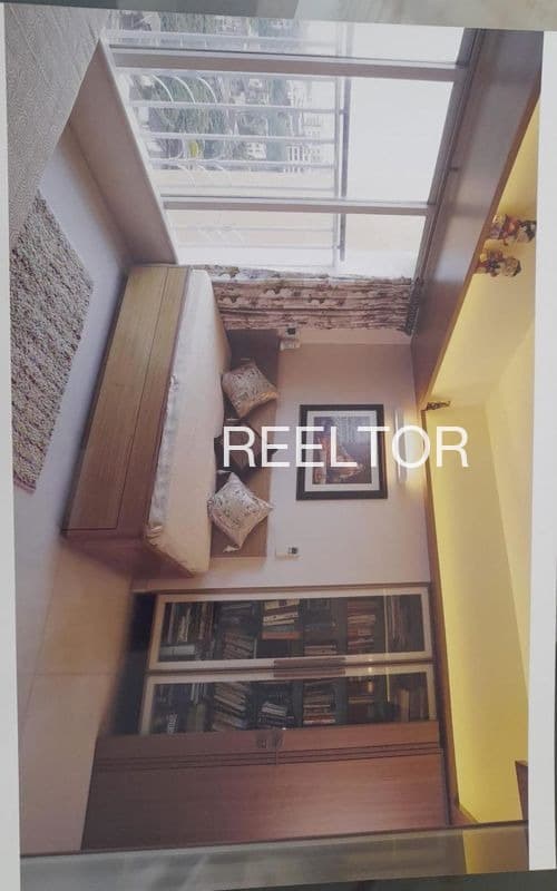 Builder Floor For Rent In Padra