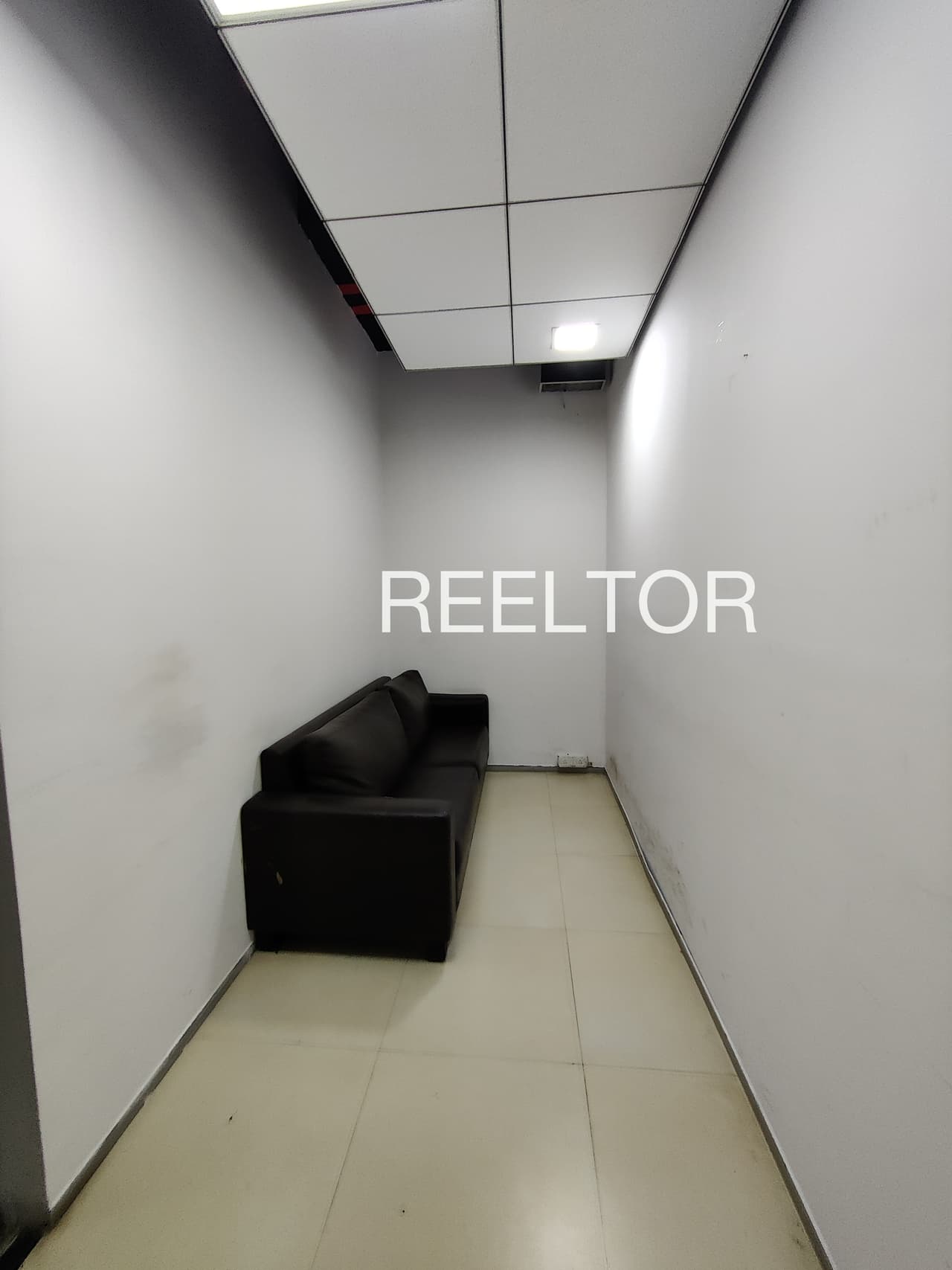 Office Space For Sale In Tadashinhal Chandgad