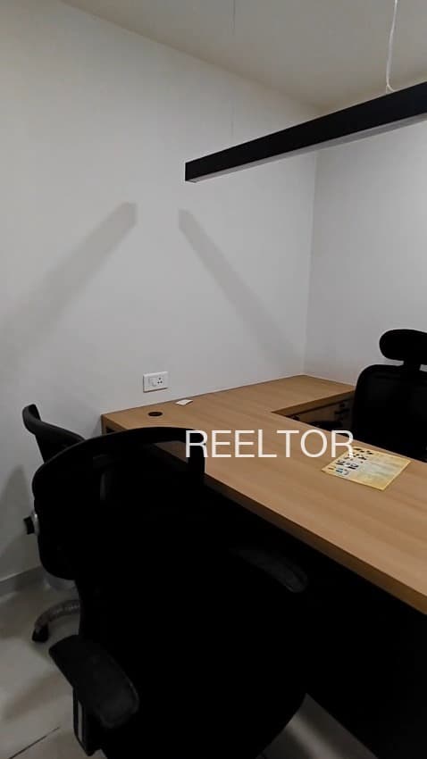 Office Space For Sale In Garak Husani Badarwas