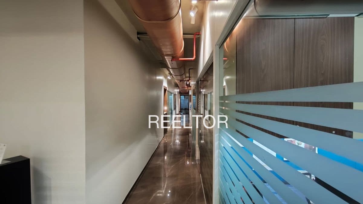 Office Space For Sale In Farraspura Sikari