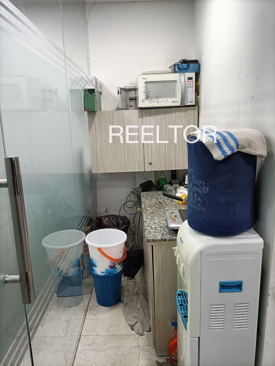 Office Space For Rent In Suri Khand Saluni