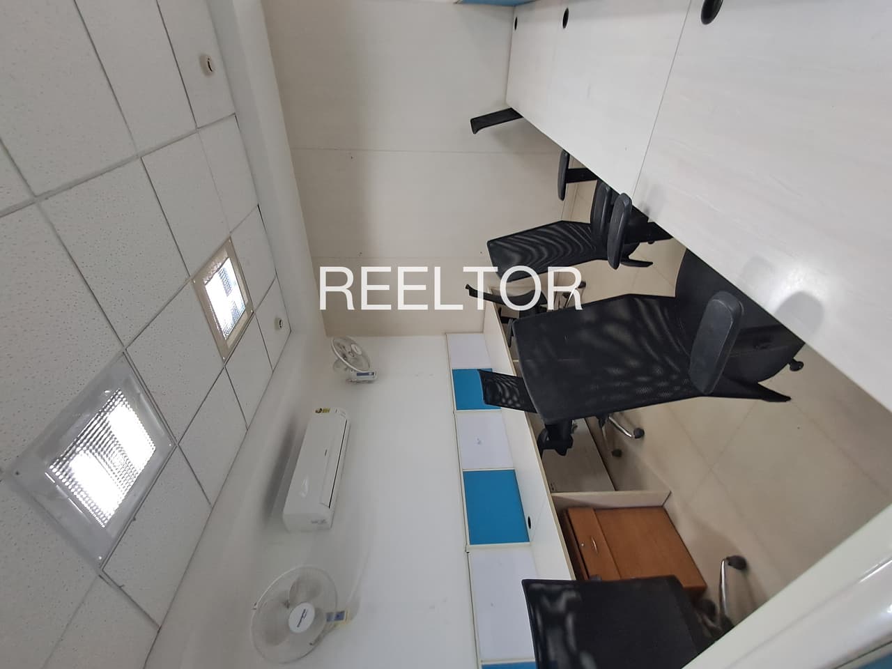 Office Space For Sale In Hinotiya Bazirnagar Sironj