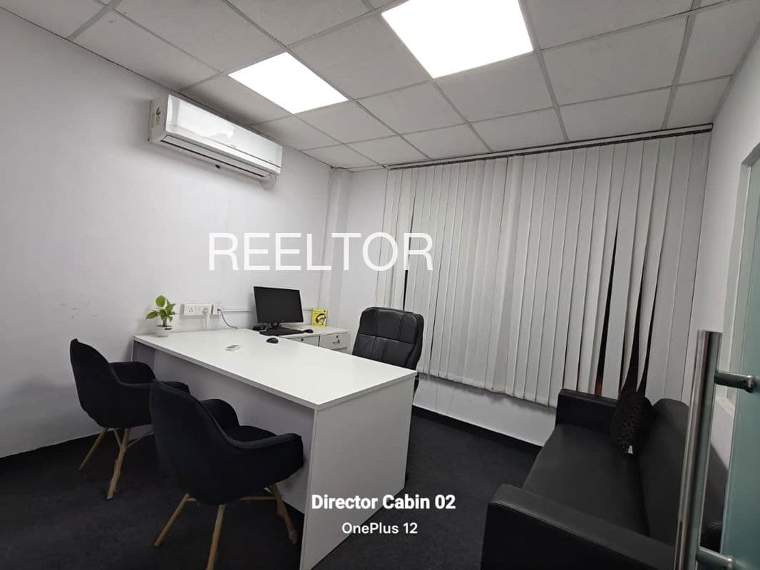 Office Space For Sale In Mala Gulabganj