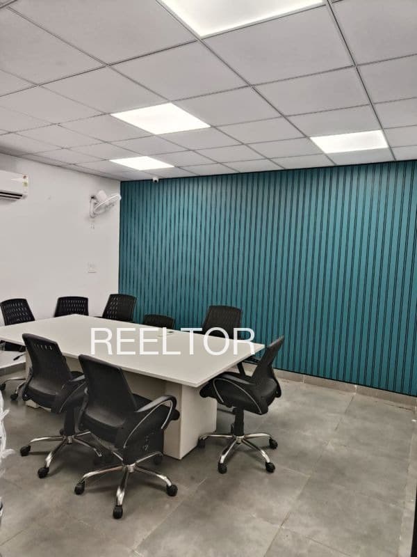 Office Space For Sale In Sadar Dinwala Guruharsahai