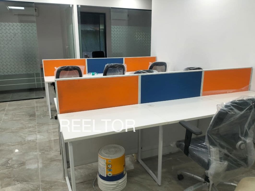 Office Space For Rent In Pariyaram Colony Vellarikkundu