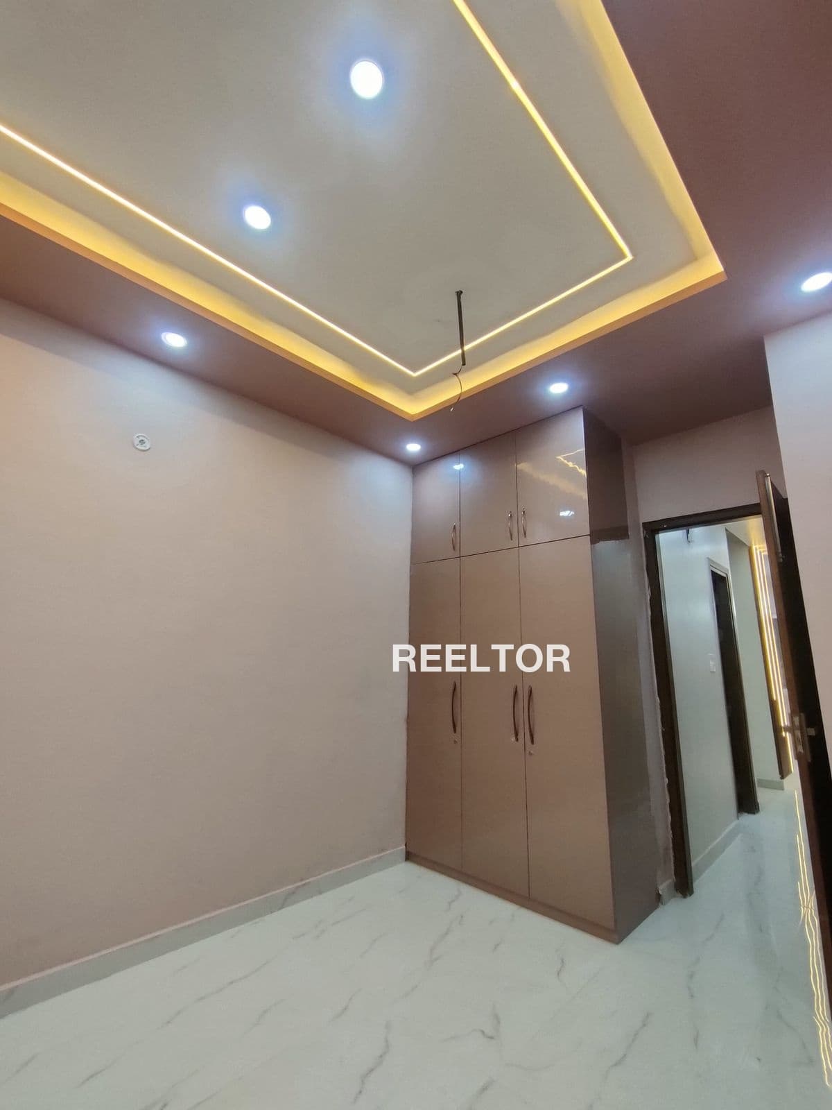 Villa For Rent In Gaur City Dadri