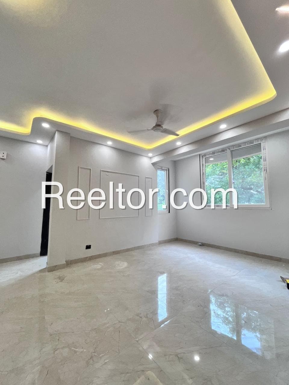 Image of 3 BHK Builder Floor in Banjar, Java