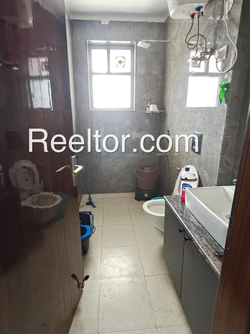 Image of 3 BHK Builder Floor in Saugor, Sagar