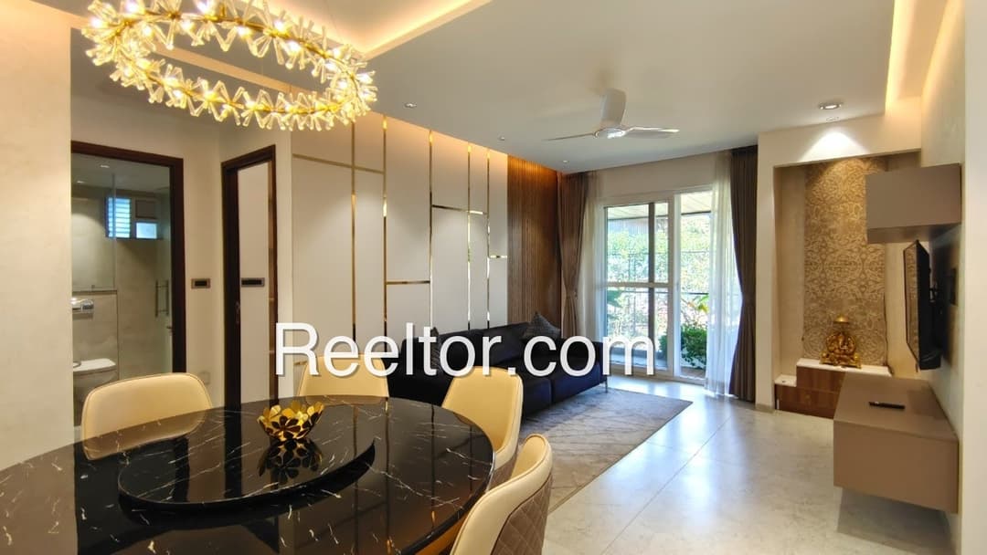 Builder Floor For Sale In Tilda Newra