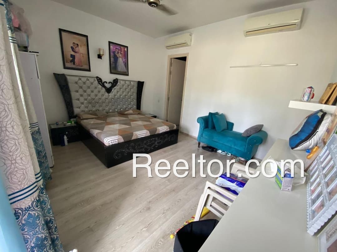 Image of 4 BHK Builder Floor in Gisgonda, Warangal