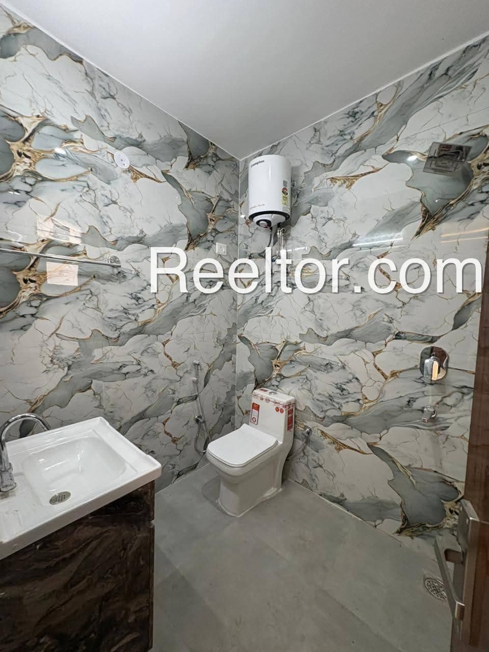 Available 1 Bhk In Thekama Lalganj