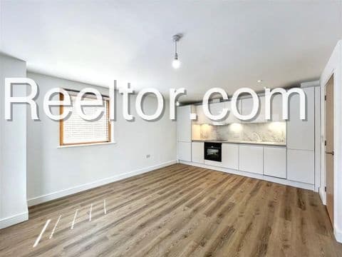 1 Bhk In Dahisar East For 35 Lakhs Only