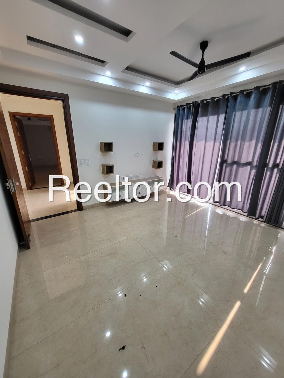 Shop For Sale In Adharshnagar Junagadh