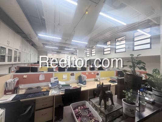 Office Space For Rent In Khirnam Peth
