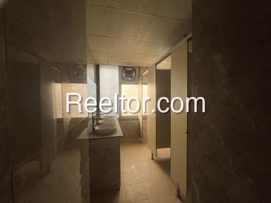 Image of Pomurna Commercial Office Space