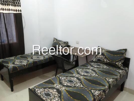 Image of 11-Room PG Building for Sale in Nanpara, Bahraich