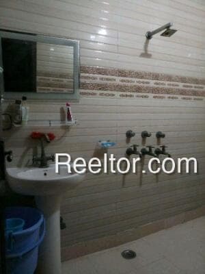 Image of 13 Room PG Building for Sale in Shivpuri, Madhya Pradesh