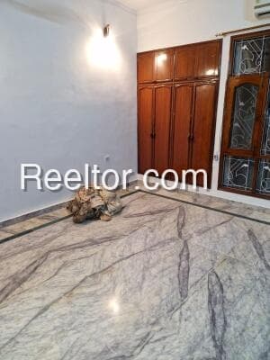 Image of 24 Room PG Building for Sale in Zira, Punjab