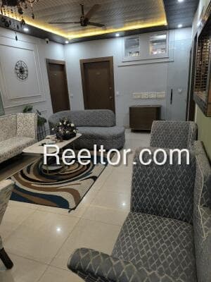 Pg For Rent In Tawaghat Dharchula